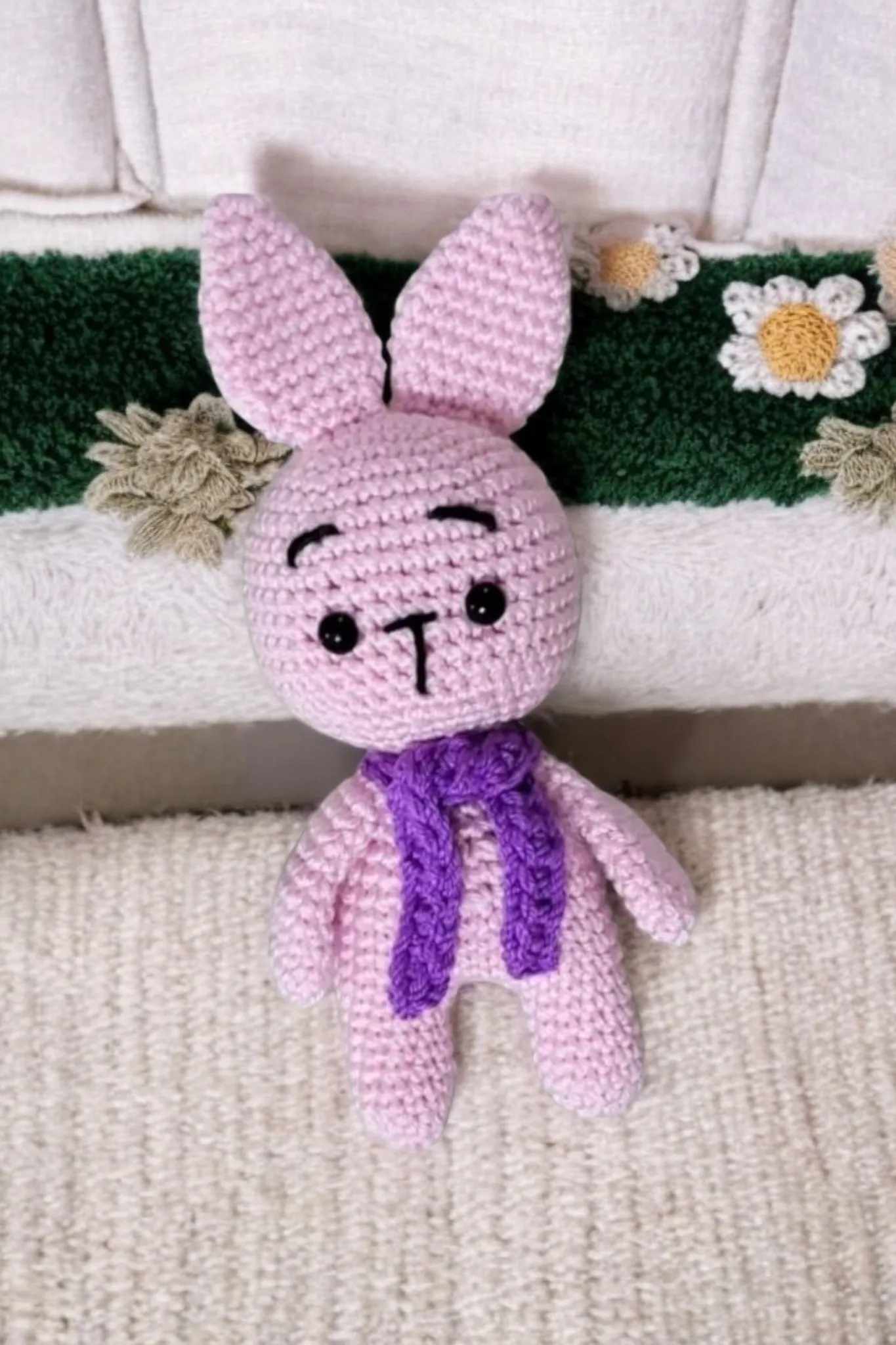 El Örgüsü Amigurumi Tavşan Anahtarlık – Sevimli 12 cm Hediyelik
