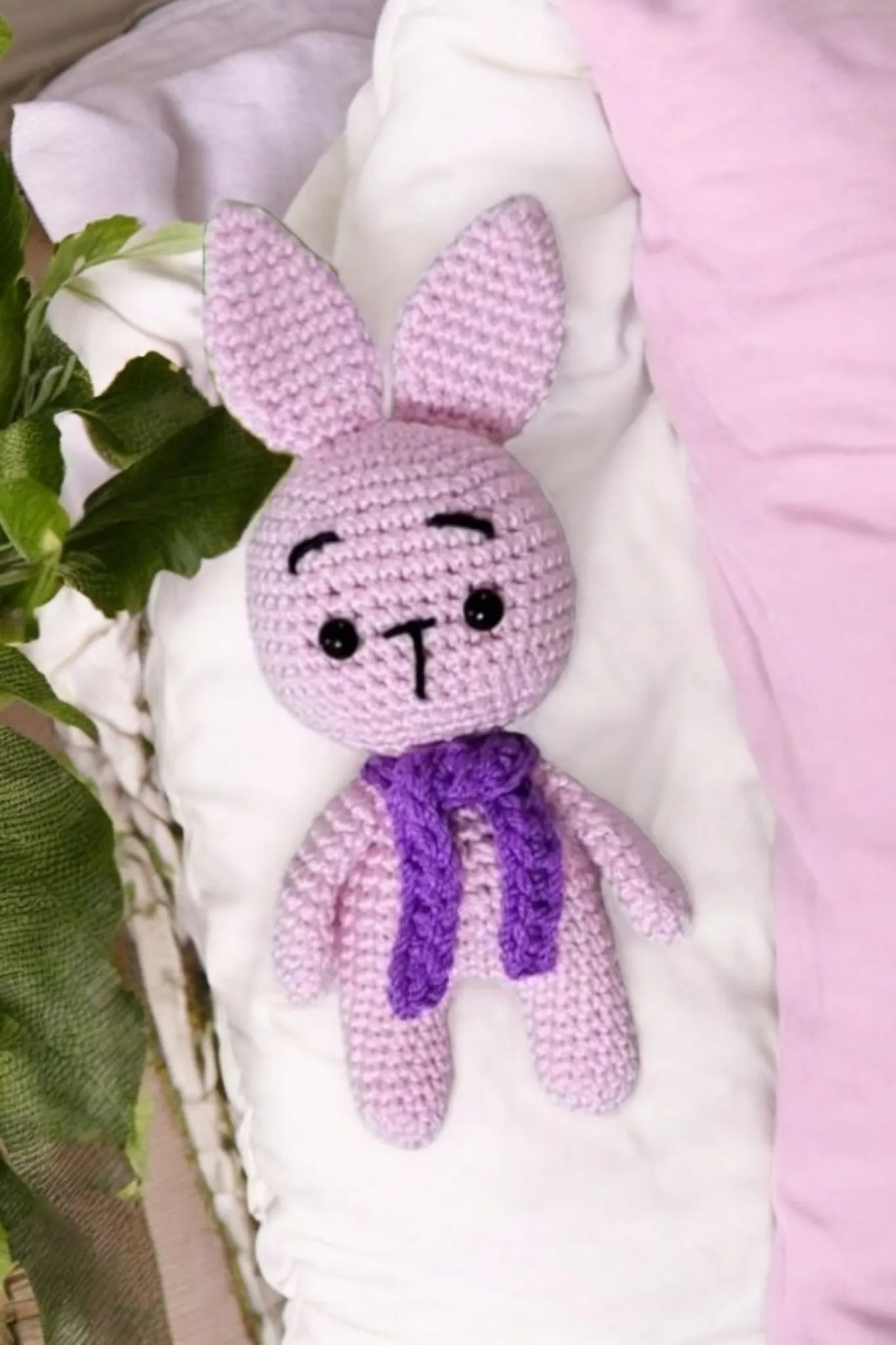 El Örgüsü Amigurumi Tavşan Anahtarlık – Sevimli 12 cm Hediyelik