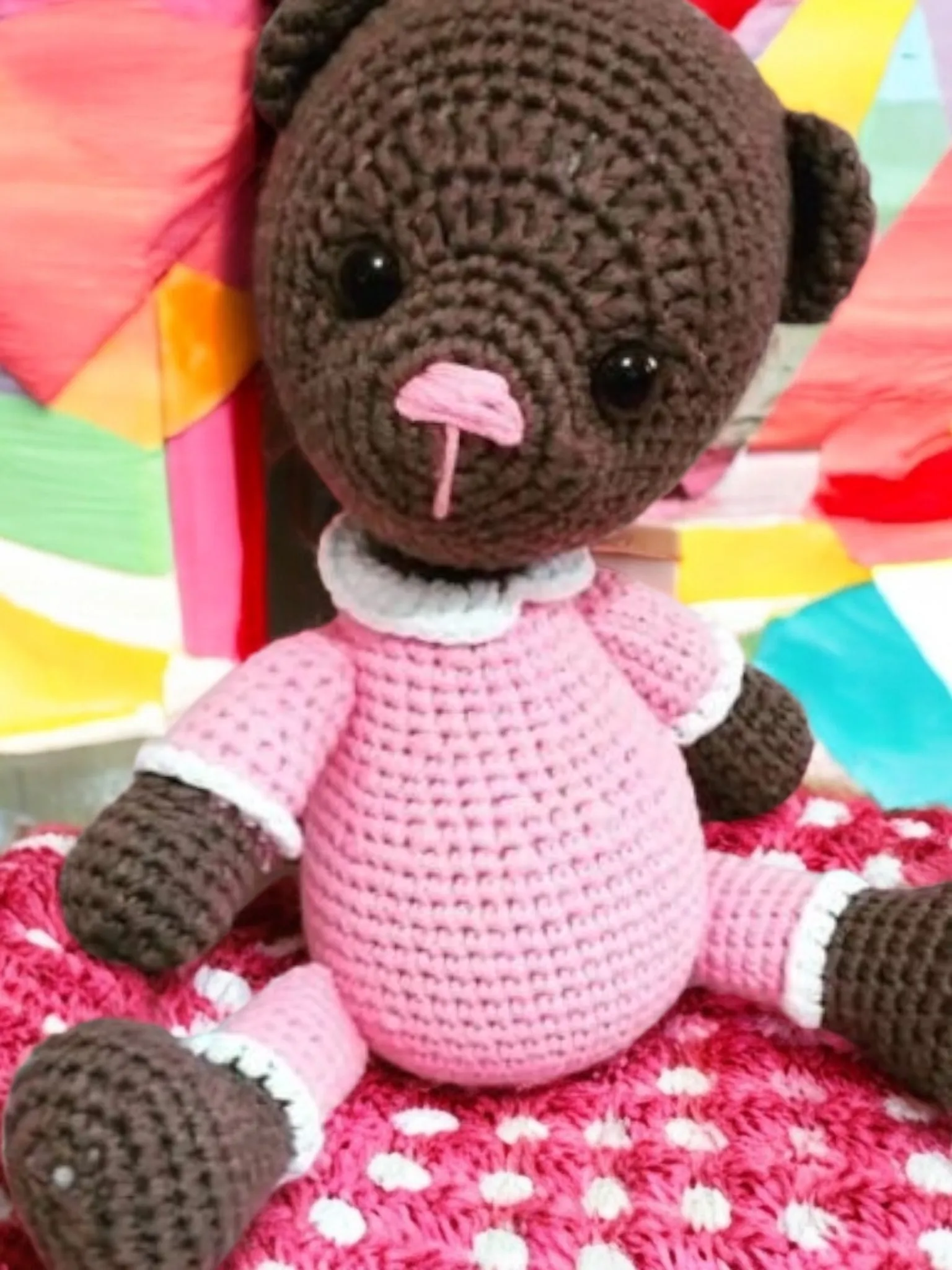 Pijamalı Amigurumi Ayıcık – Sevimli ve Güvenli Oyun Arkadaşı