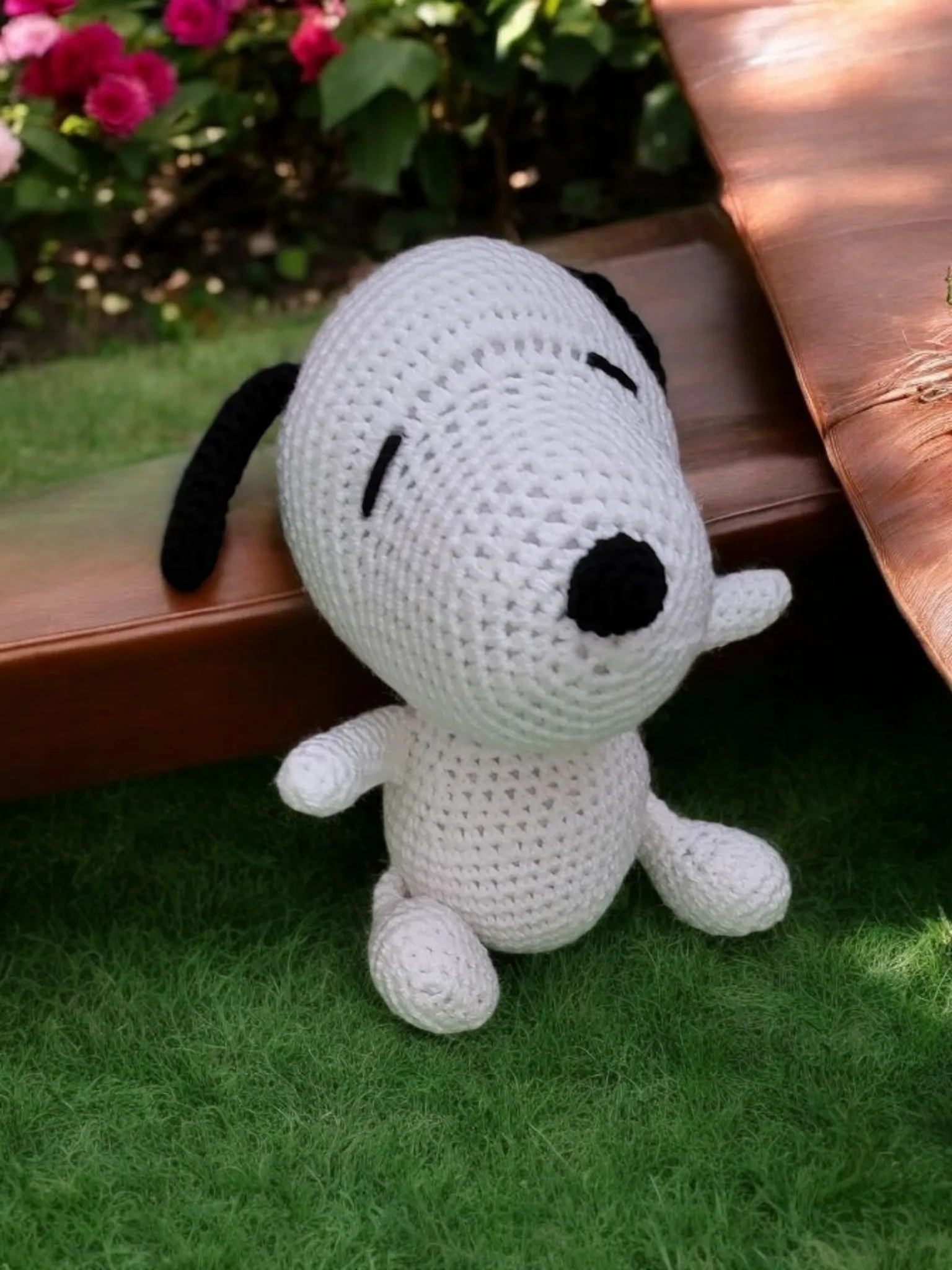 Amigurumi Snoopy Köpek – Orijinal ve El Yapımı Oyuncak