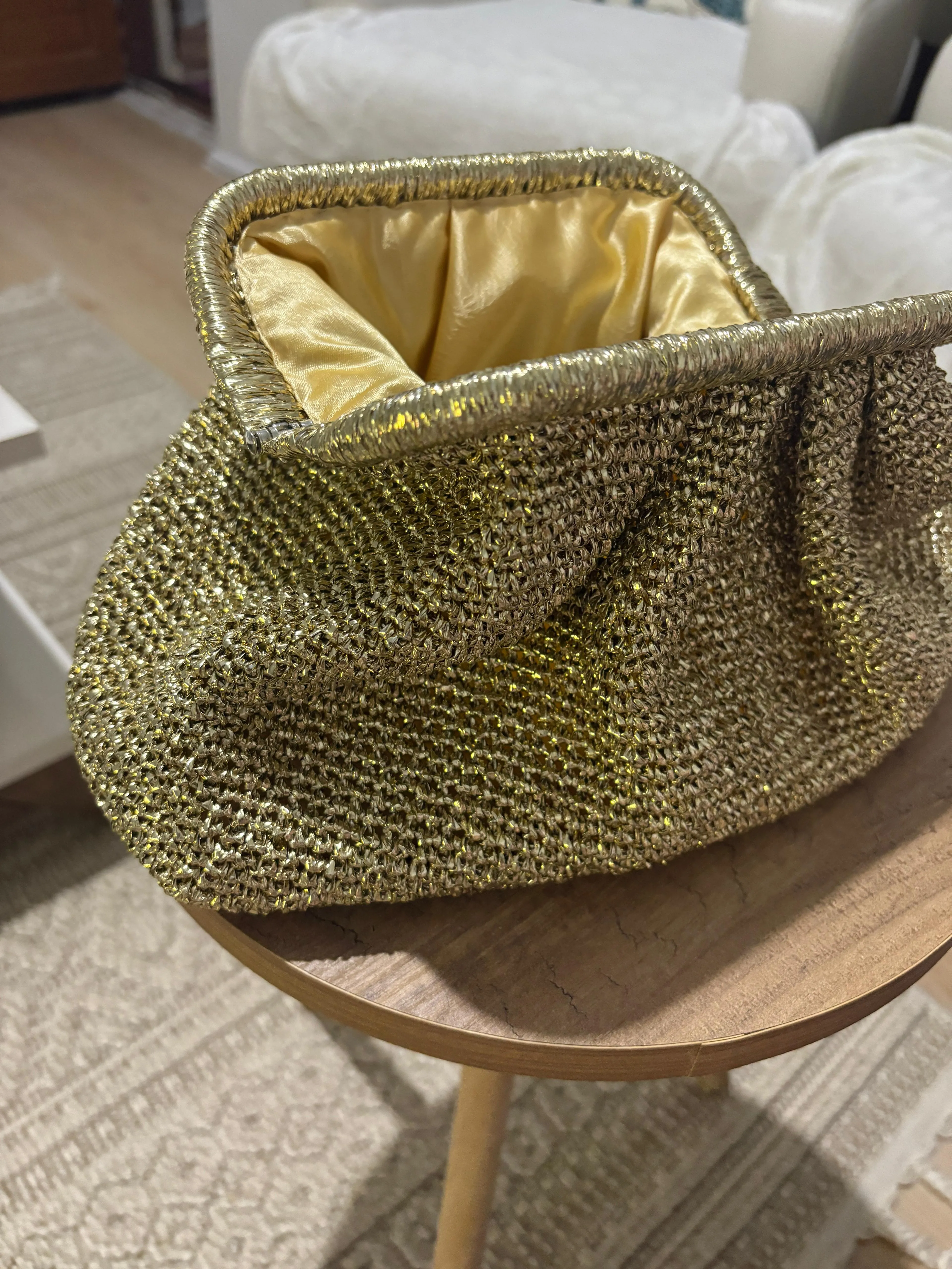 El Yapımı Burslu Clutch Çanta – Metalik İp Astar Detaylı Şık Çanta