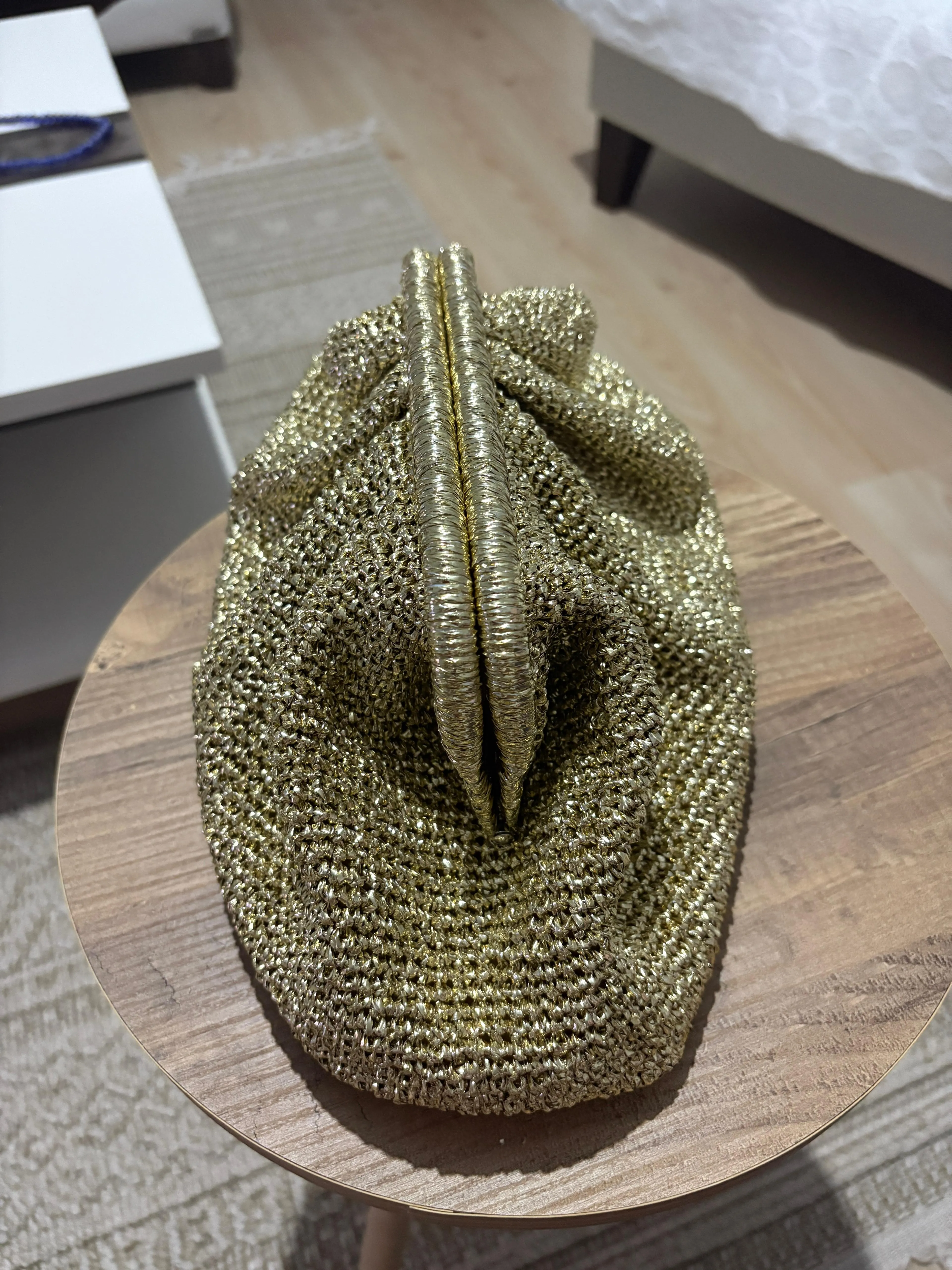 El Yapımı Burslu Clutch Çanta – Metalik İp Astar Detaylı Şık Çanta