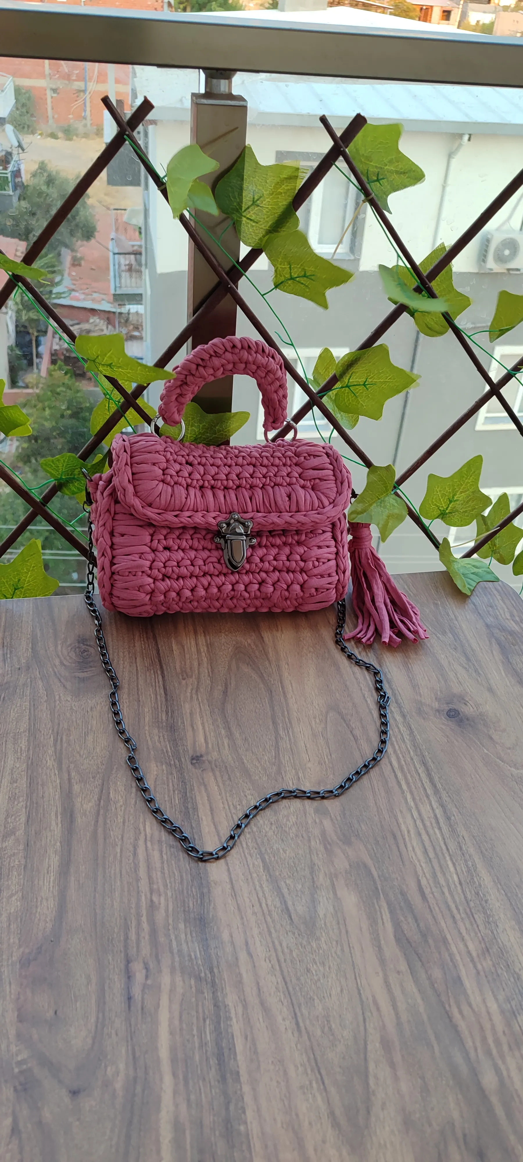 PEMBE KAPAKLI ÇANTA