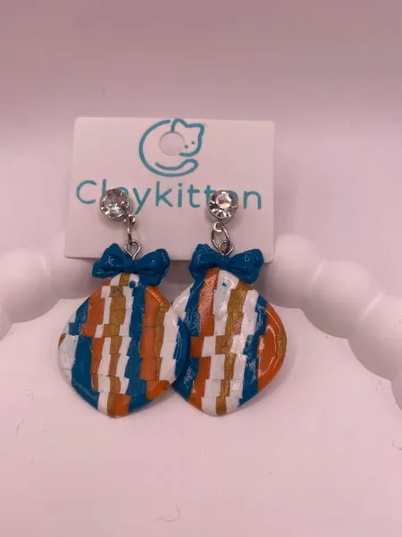 Fiyonk Detaylı Çelik Küpe