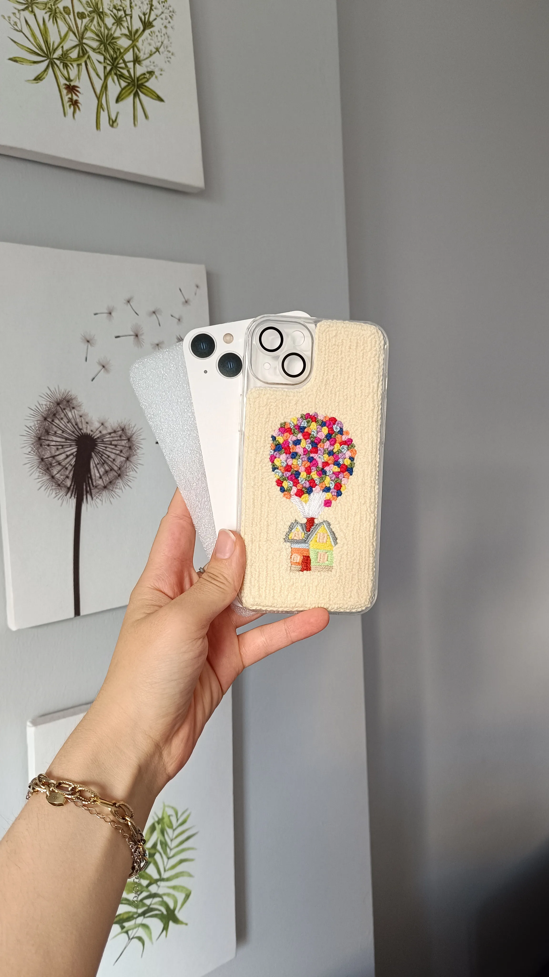 iPhone 16 Pro Max Uyumlu UP Desenli El Yapımı Punch İşlemeli Telefon Kılıfı