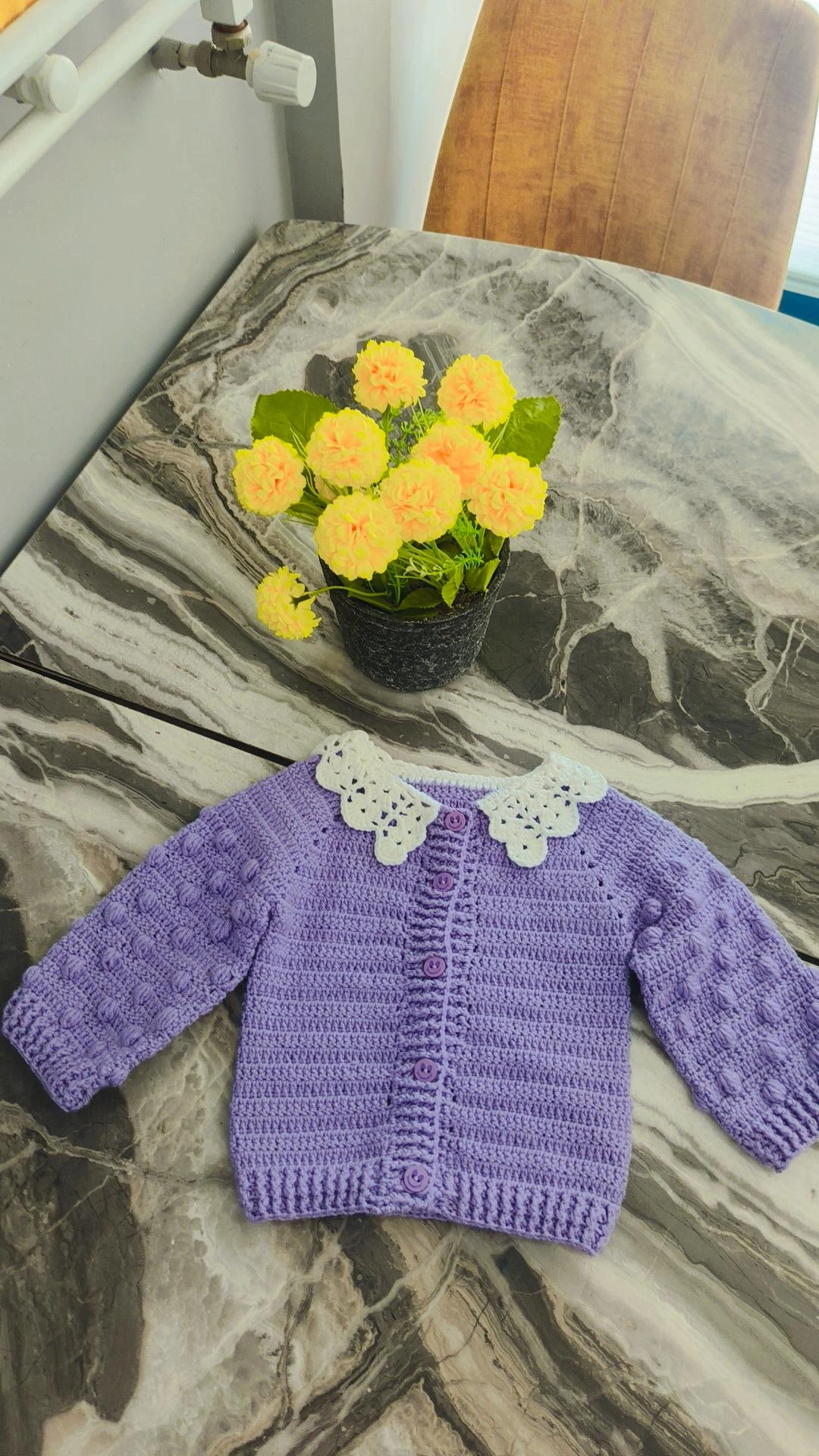Lila Renkli Örgü Kız Bebek Hırkası - Beyaz Yakalı, El Örgüsü