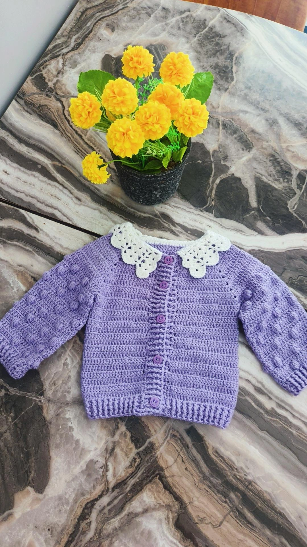 Lila Renkli Örgü Kız Bebek Hırkası - Beyaz Yakalı, El Örgüsü