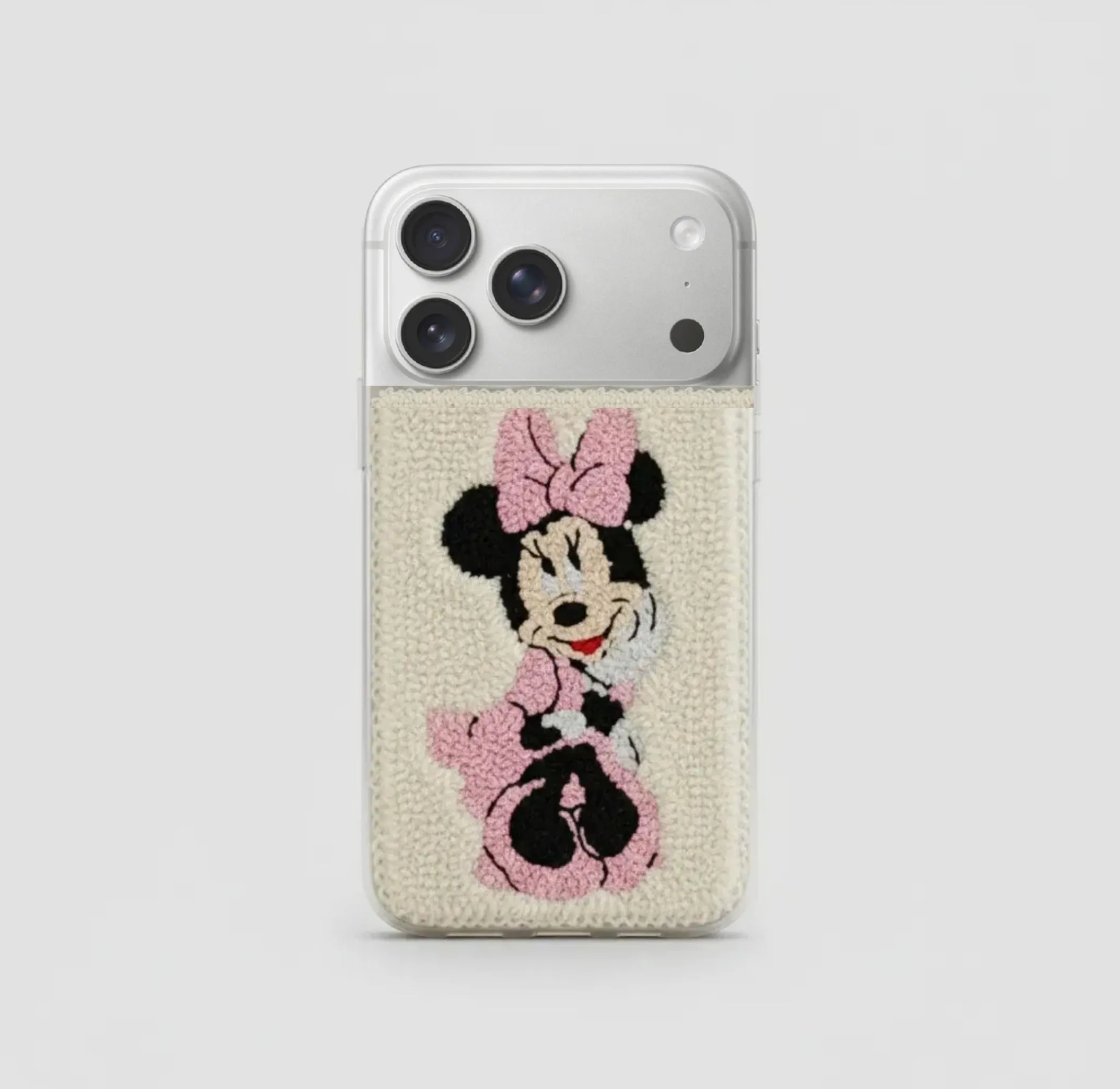 Iphone 17 Pro Uyumlu Minnie Mouse Karakterli Punch Telefon Kılıfı