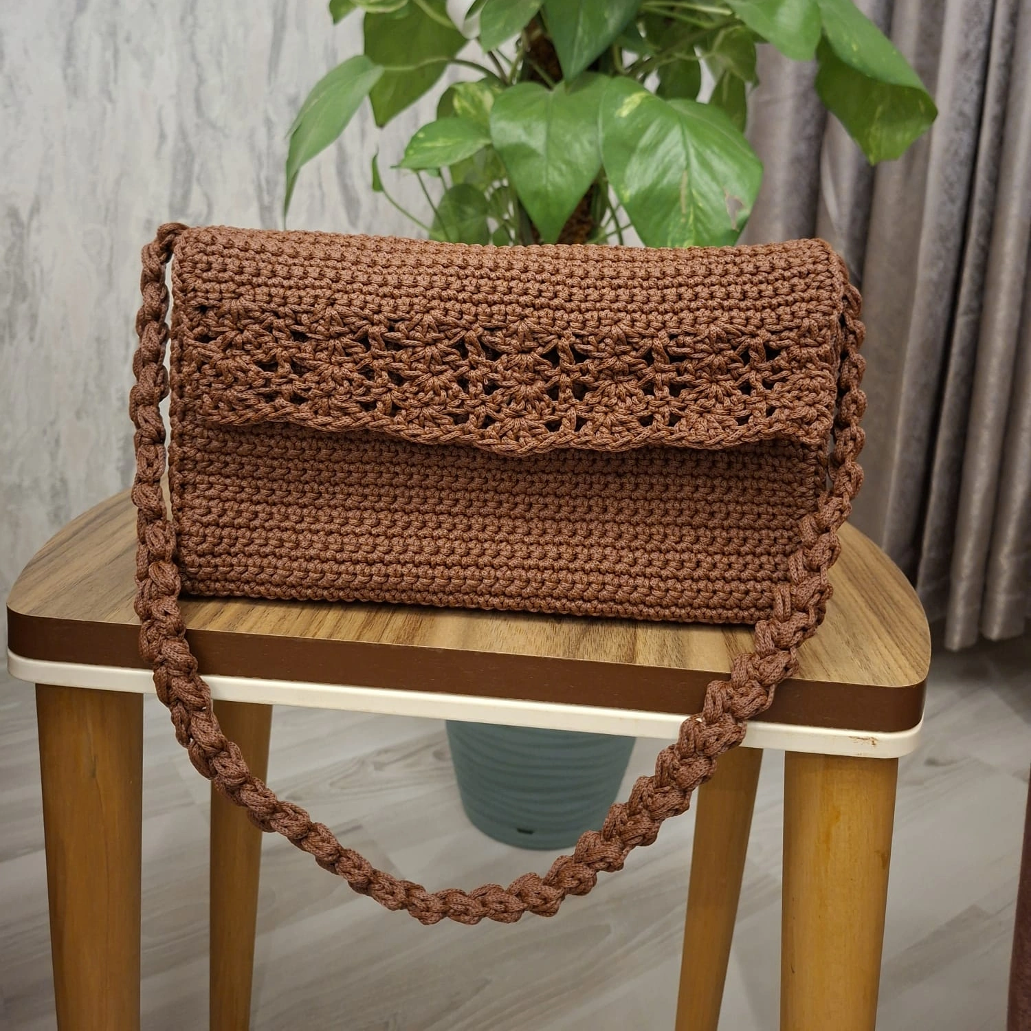 Kahverengi Makrome Omuz Çantası - El Emeği Günlük Kullanım