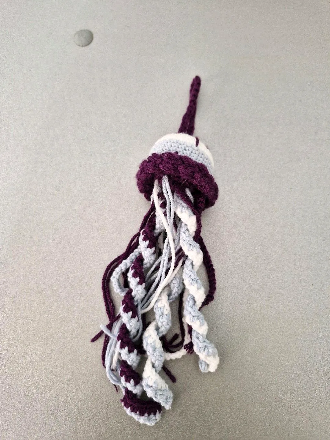 Örme Deniz Anası Anahtarlık - Mor, Beyaz ve Gri Renkli - El Emeği