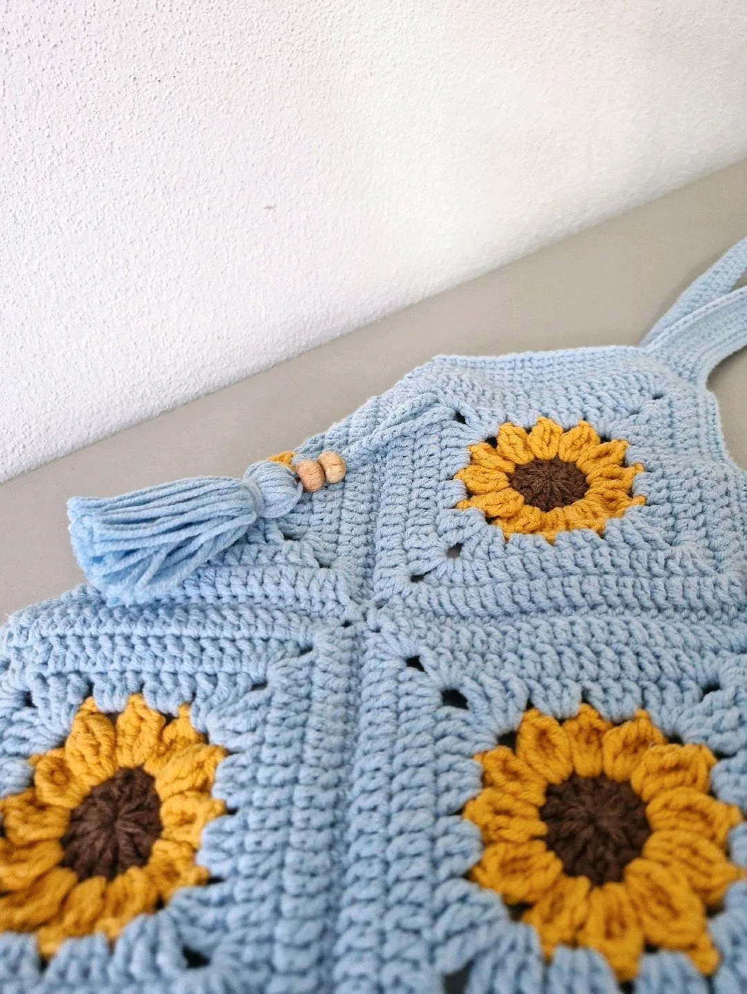 Mavi Koton İpten Ayçiçek Motifli Örgü Çanta - El Emeği