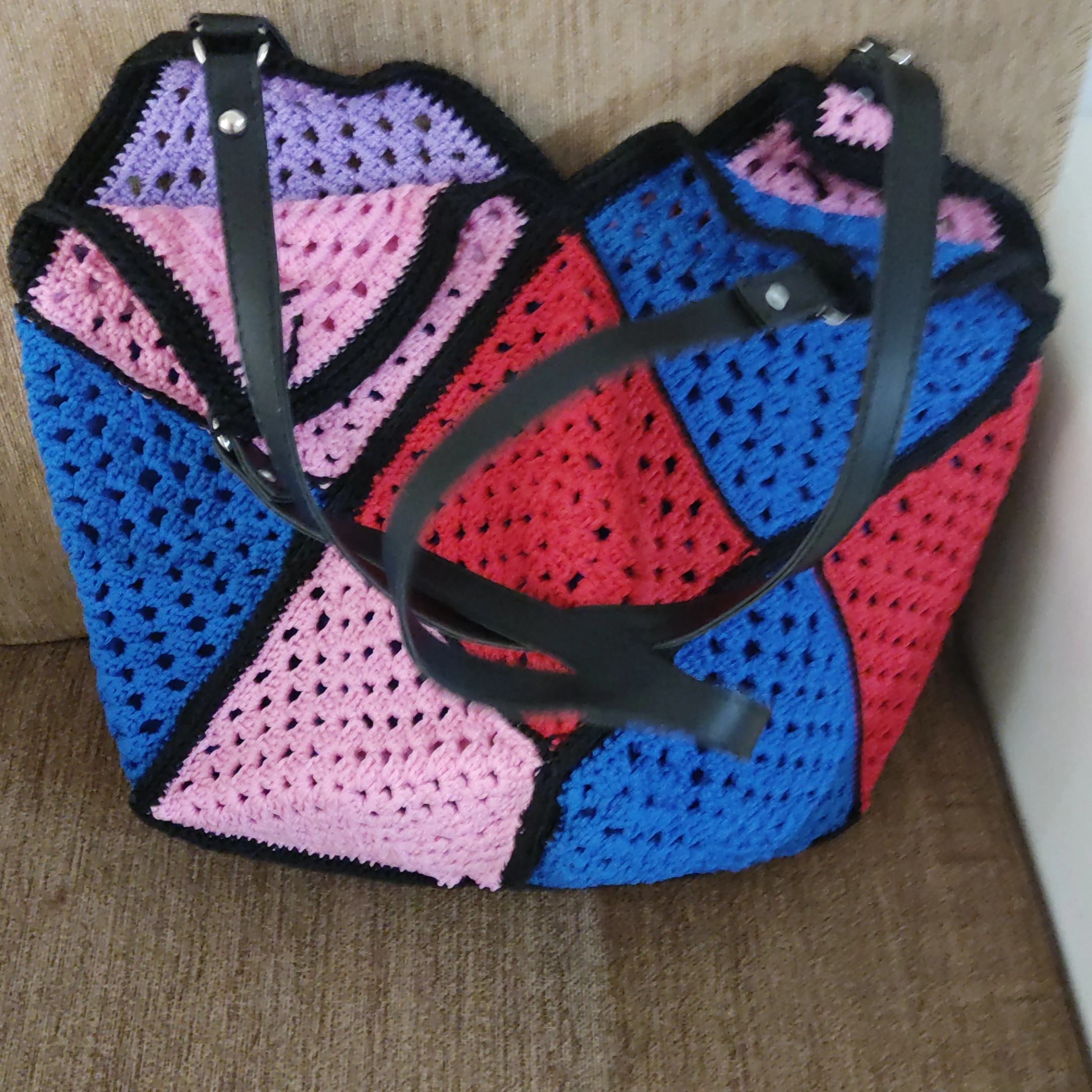 El Örgüsü Makrome Granny Square Çanta – Astar ve Çıtçıtlı – Özel Tasarım