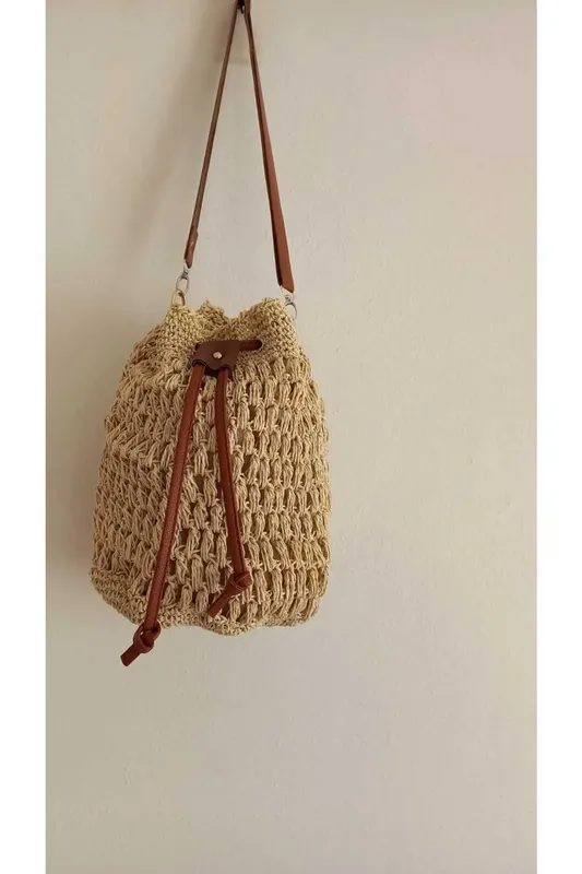 Hasır Görünümlü El Örgüsü Çanta