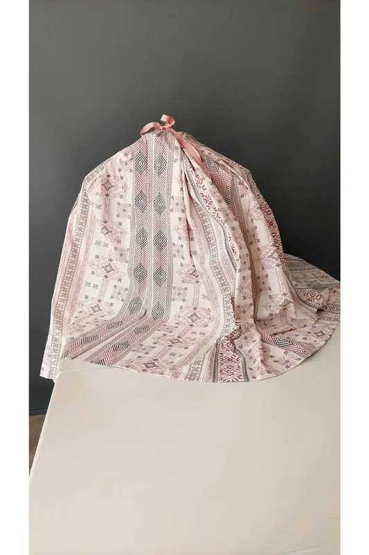 Pink Motif Birdcage Cover