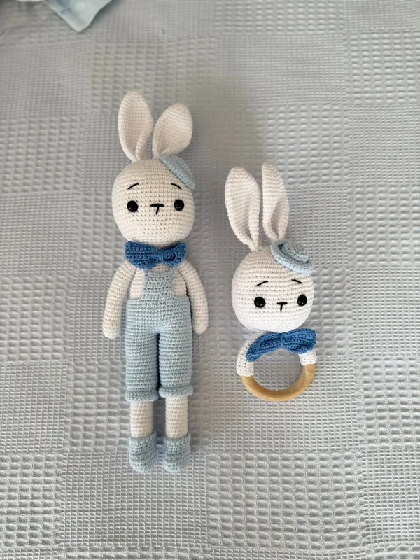 Amigurumi Tavşan Bebek ve Oyuncağı Sevimli ve Özel El Emeği Set