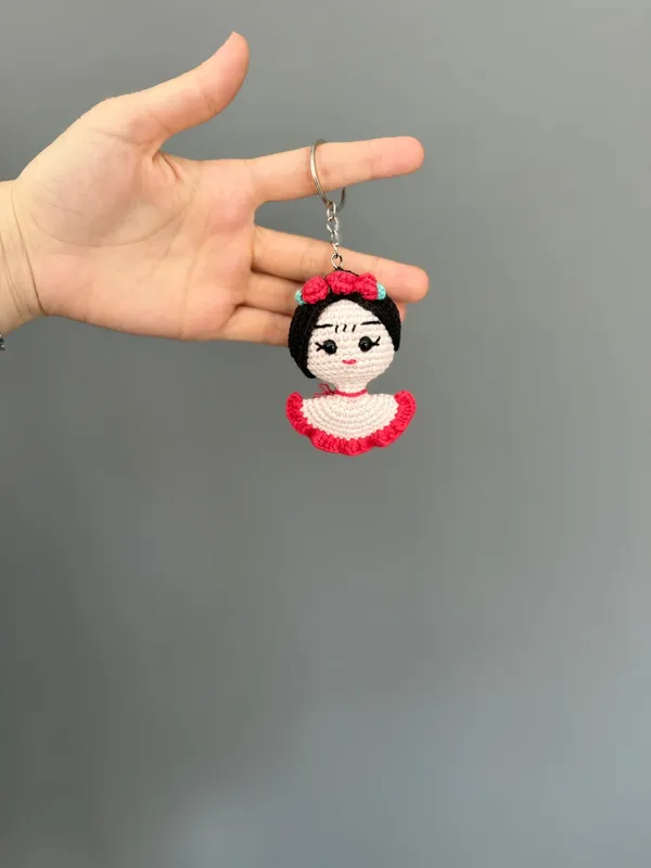 Kız Bebek Amigurumi Anahtarlık Tatlı ve Özel Bebek Hediyesi