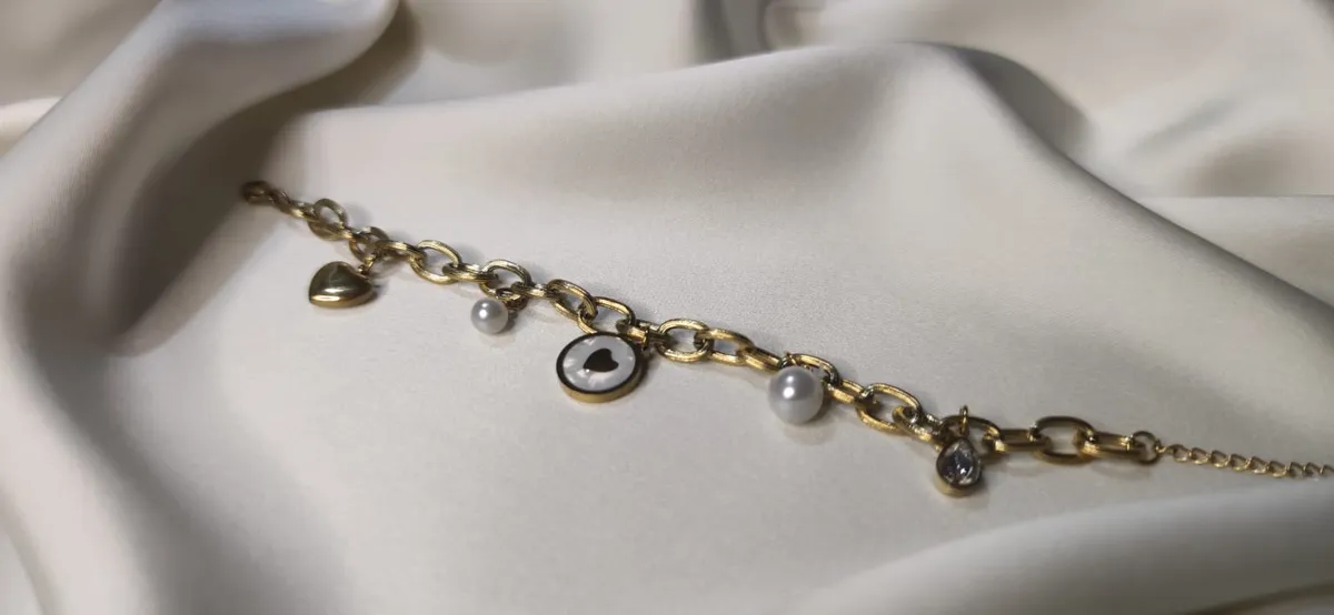 Heart Patterned Stainless Steel Women's Bracelet