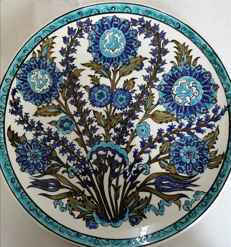 Klasik Mavi Bahçe İznik Çini Dekoratif Tabak  30 cm El Yapımı