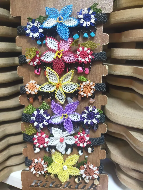 İğne Oyalı Doğal Taş Süslemeli Otantik Bileklikler