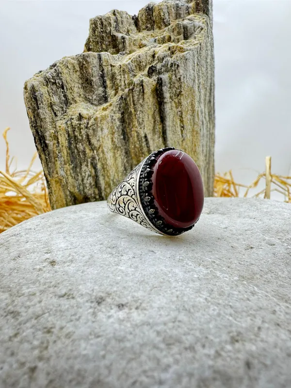 Kırmızı Akik Taşlı 925 Ayar Gümüş Erkek Yüzük