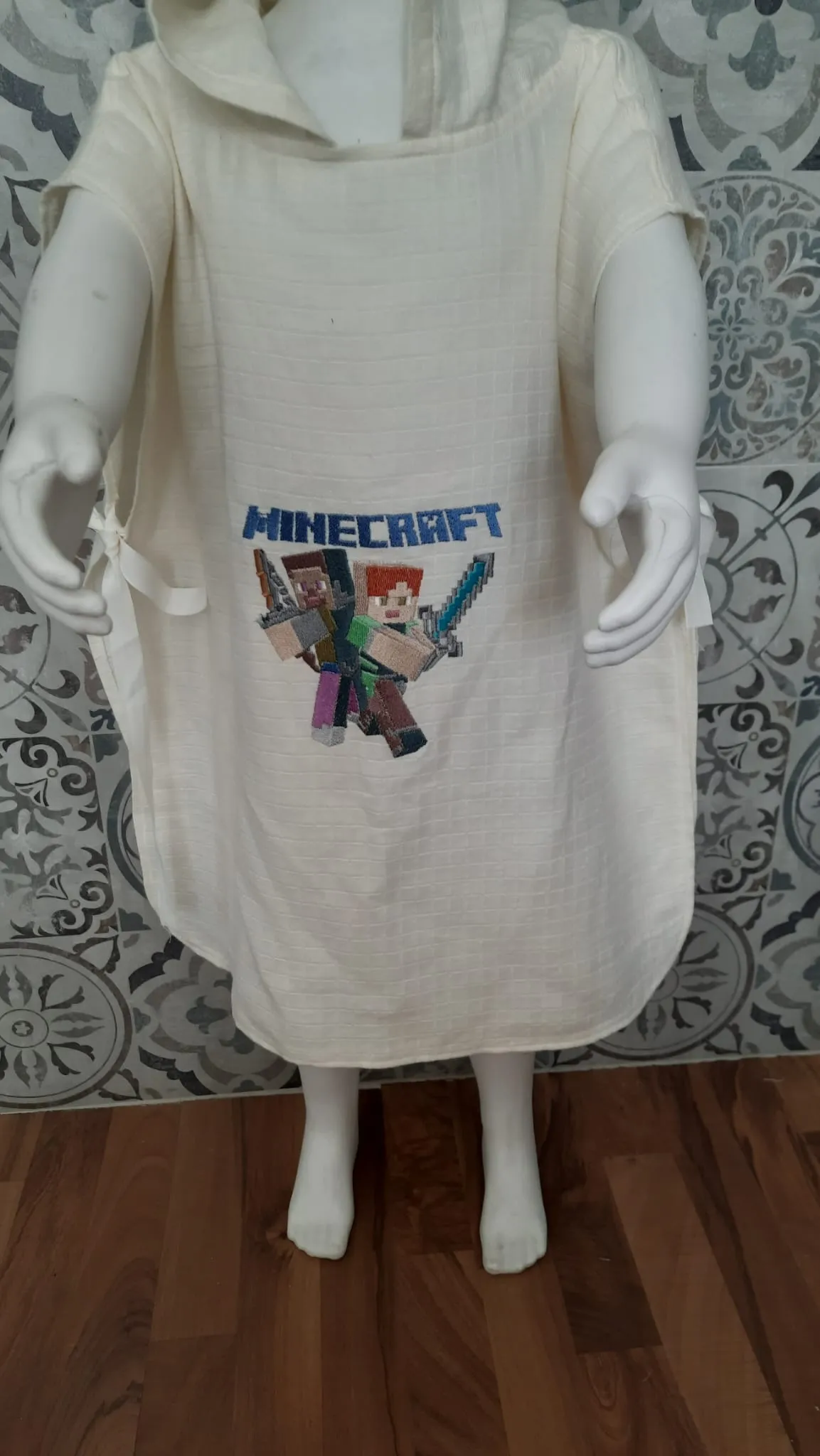 %100 Pamuk Müslin Nakışlı Panço – 5-6 Yaş