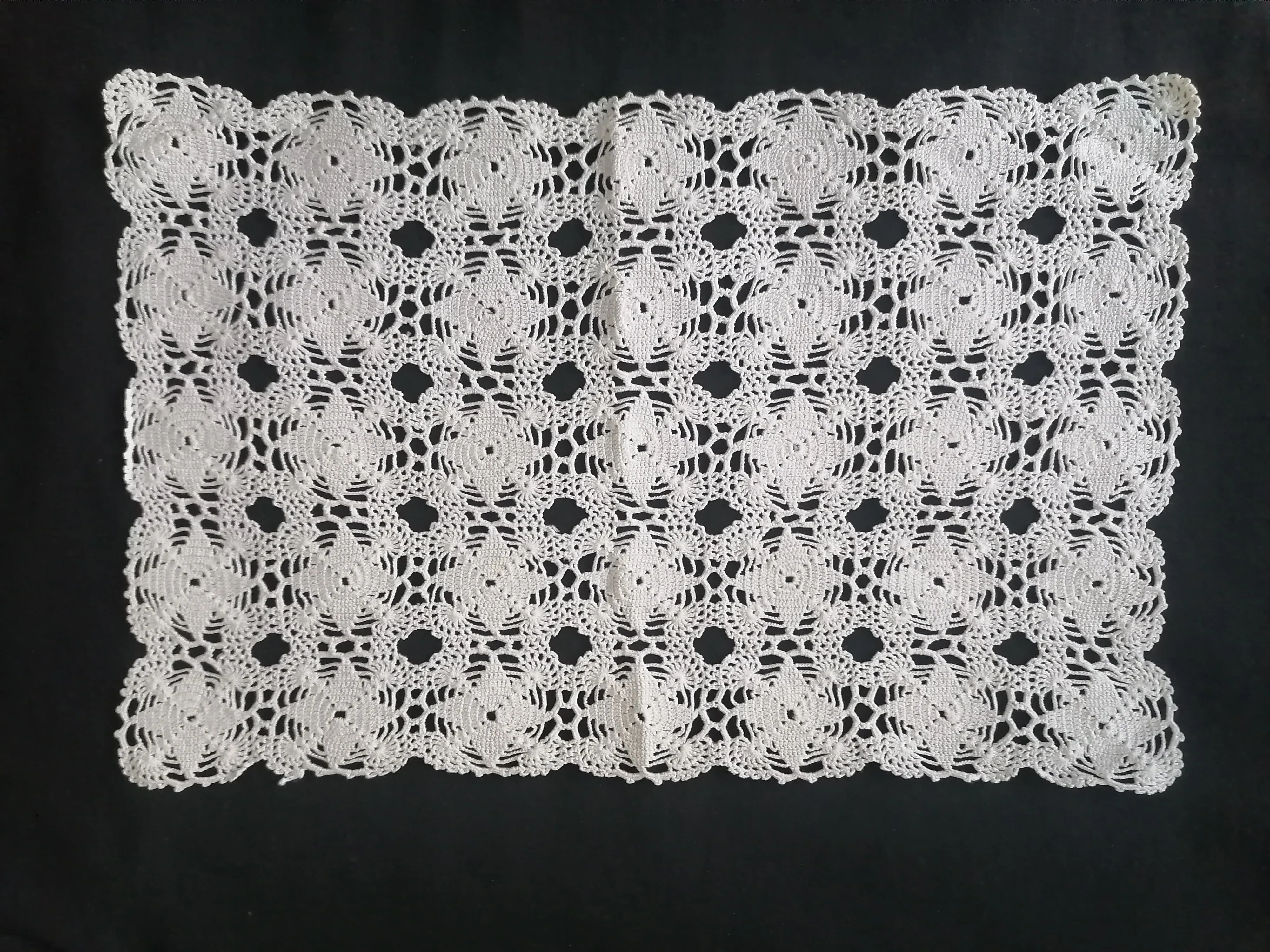 Vintage Square Patterned Lace Cover