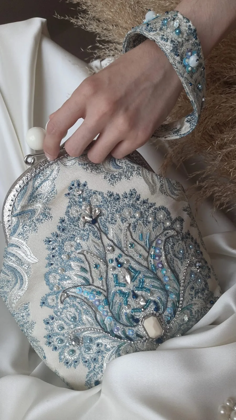 Crystal Embroidered Handmade Elegant Vintage Bag