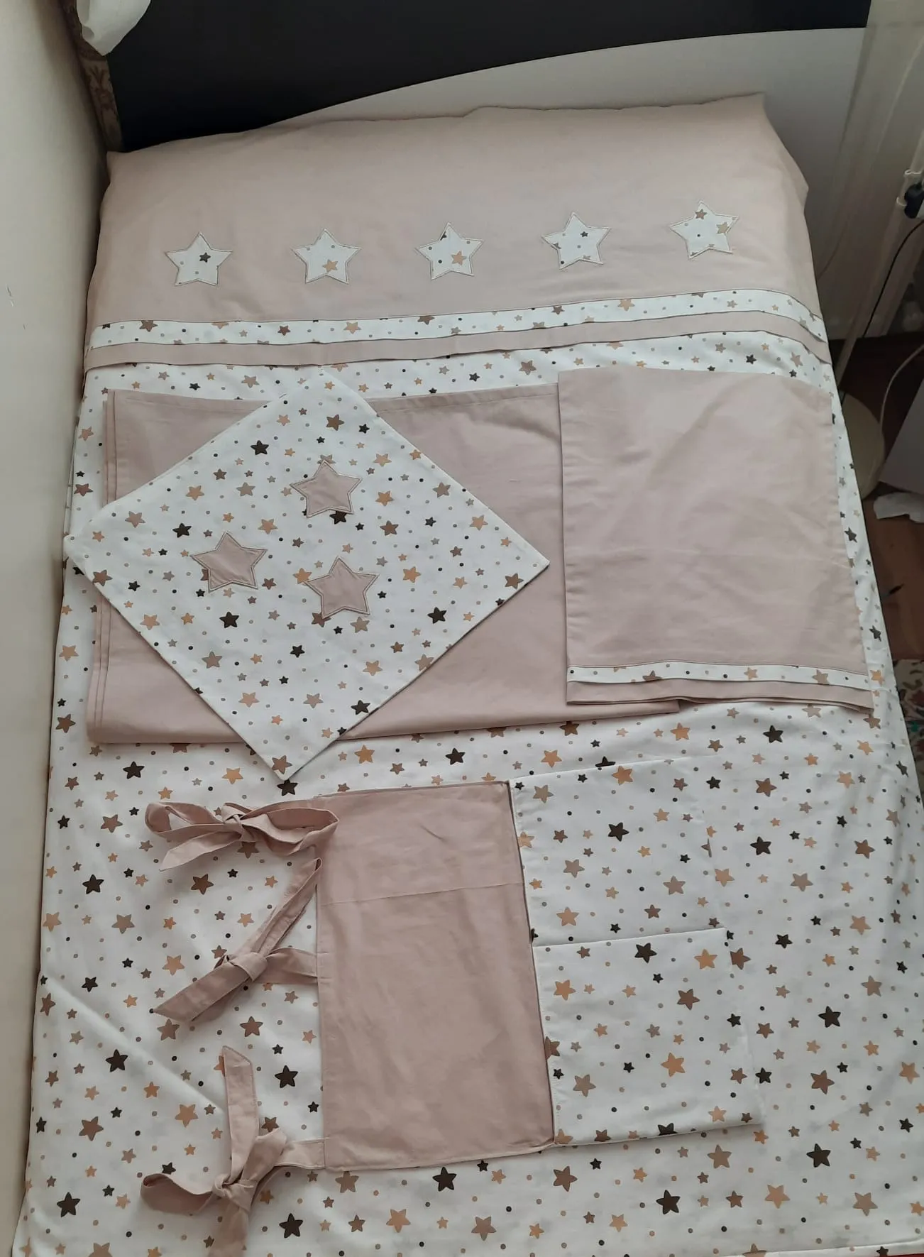 Star Patterned Beige Duvet Cover Set