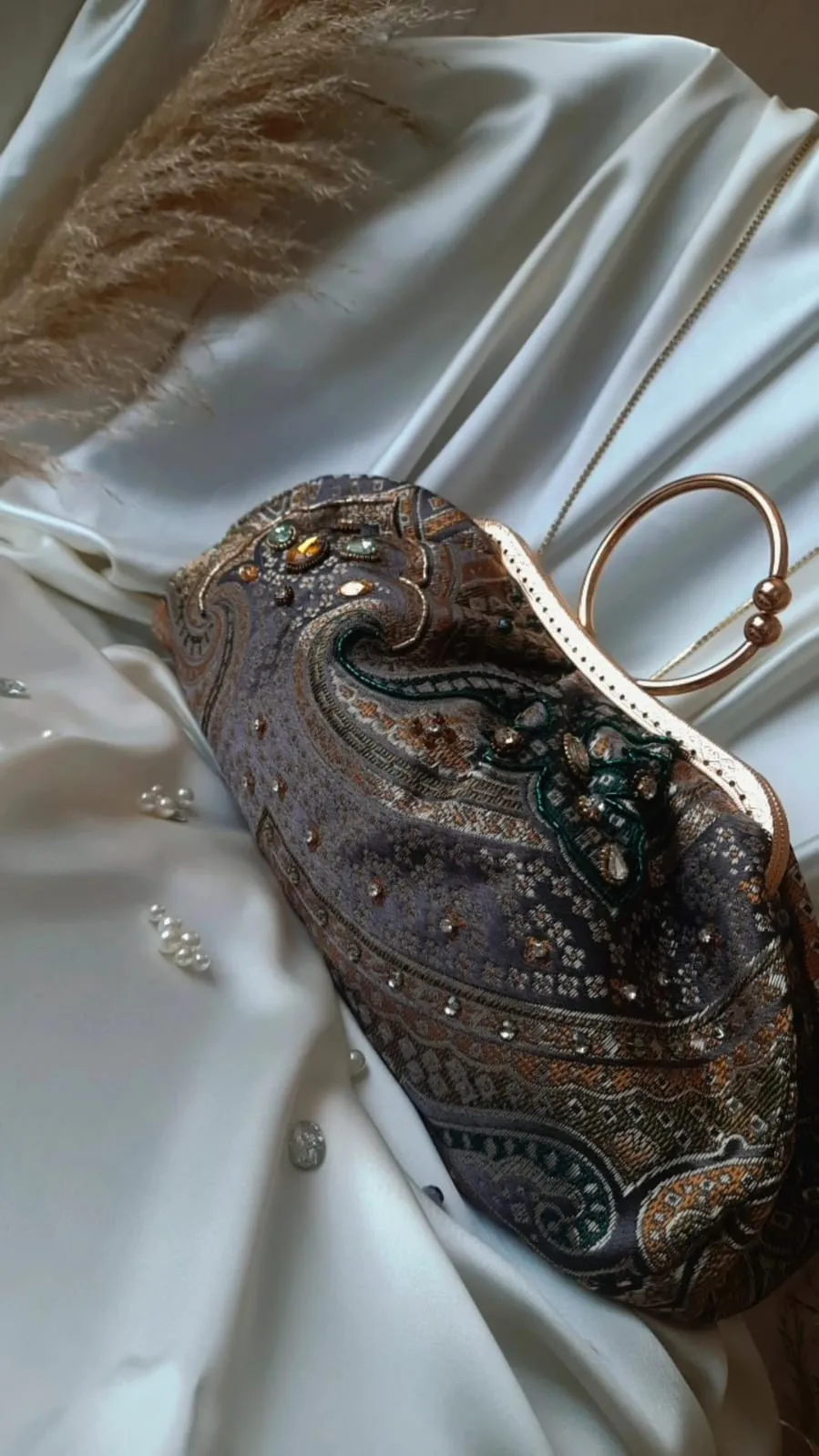 Women's Evening Bag – Handmade Pearl and Stone Detailed Design with a Vintage Touch