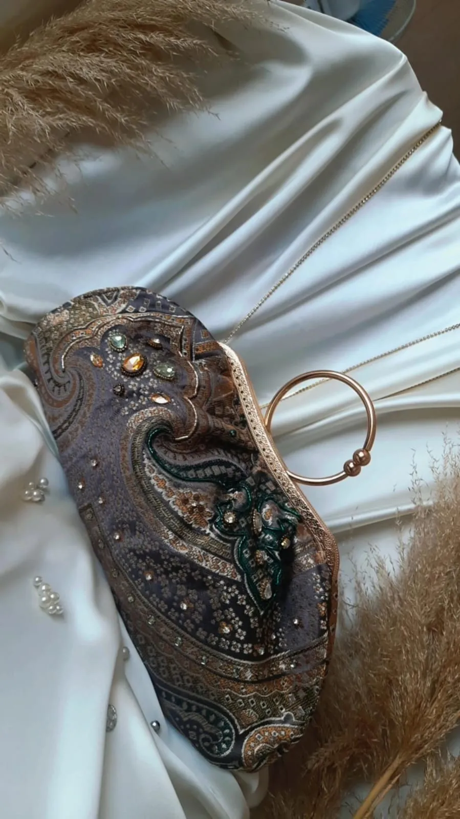 Women's Evening Bag – Handmade Pearl and Stone Detailed Design with a Vintage Touch