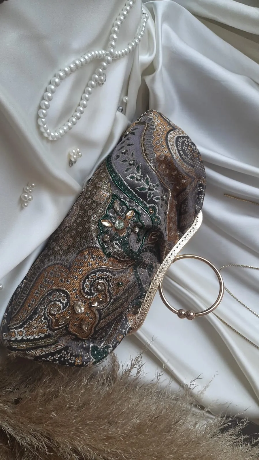 Women's Evening Bag – Handmade Pearl and Stone Detailed Design with a Vintage Touch
