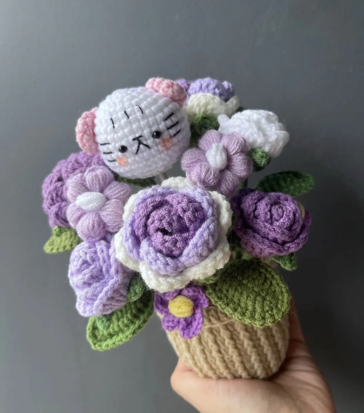 Knitted Flower Pot