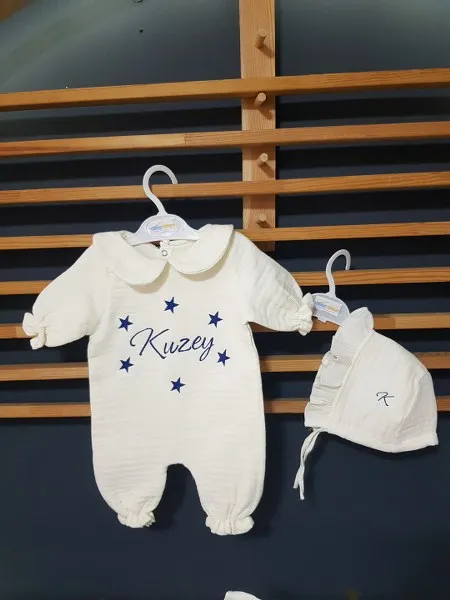 Baby Clime İsimli Müslin Bebek Tulumu ve Şapka Takımı (0-3 Ay) M9