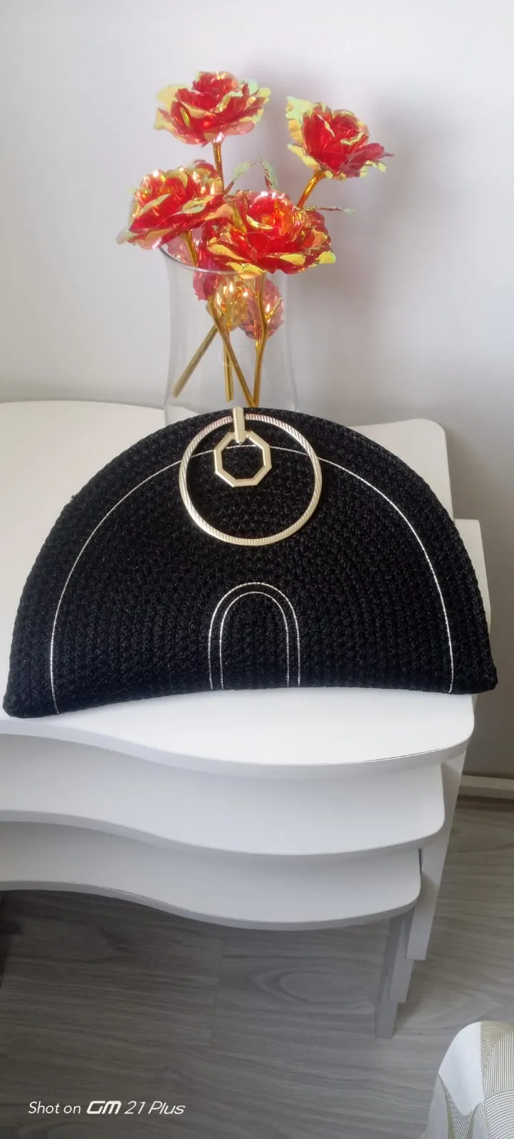 Silver Handle Black Clutch Bag – Handmade Model with Flush Detail and Zipper