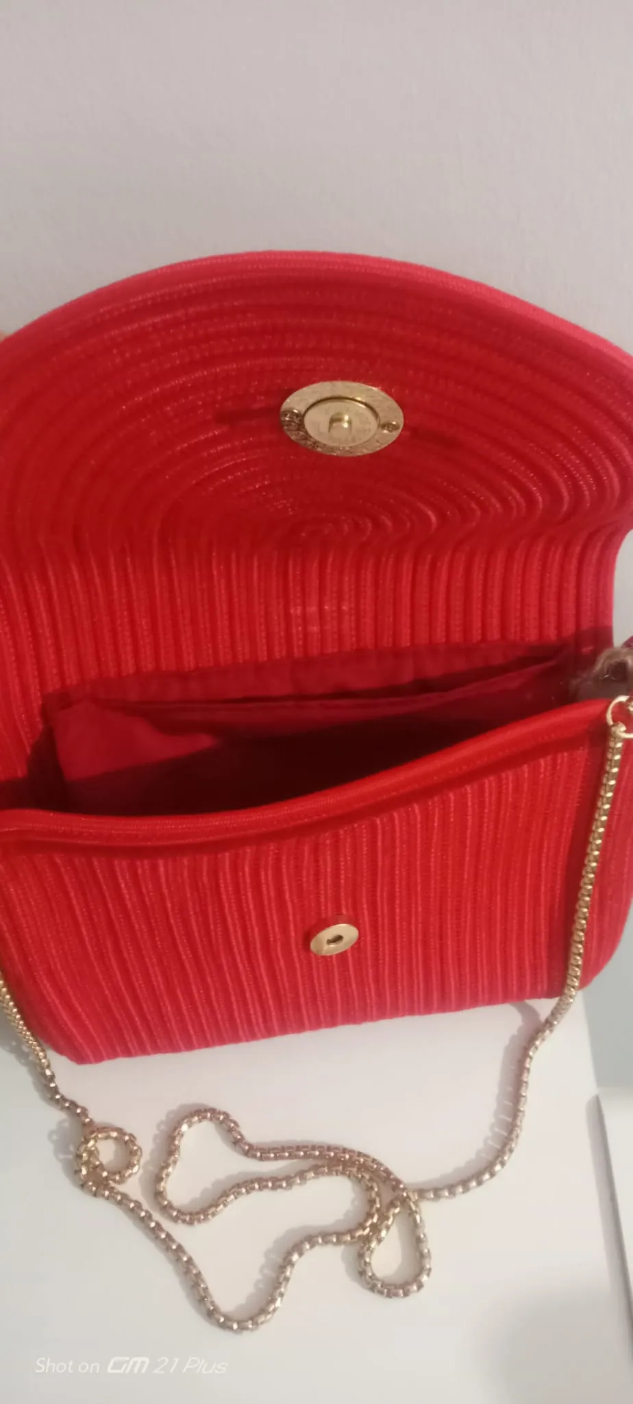 Red Color Knitted Chain Strap Women's Evening Bag