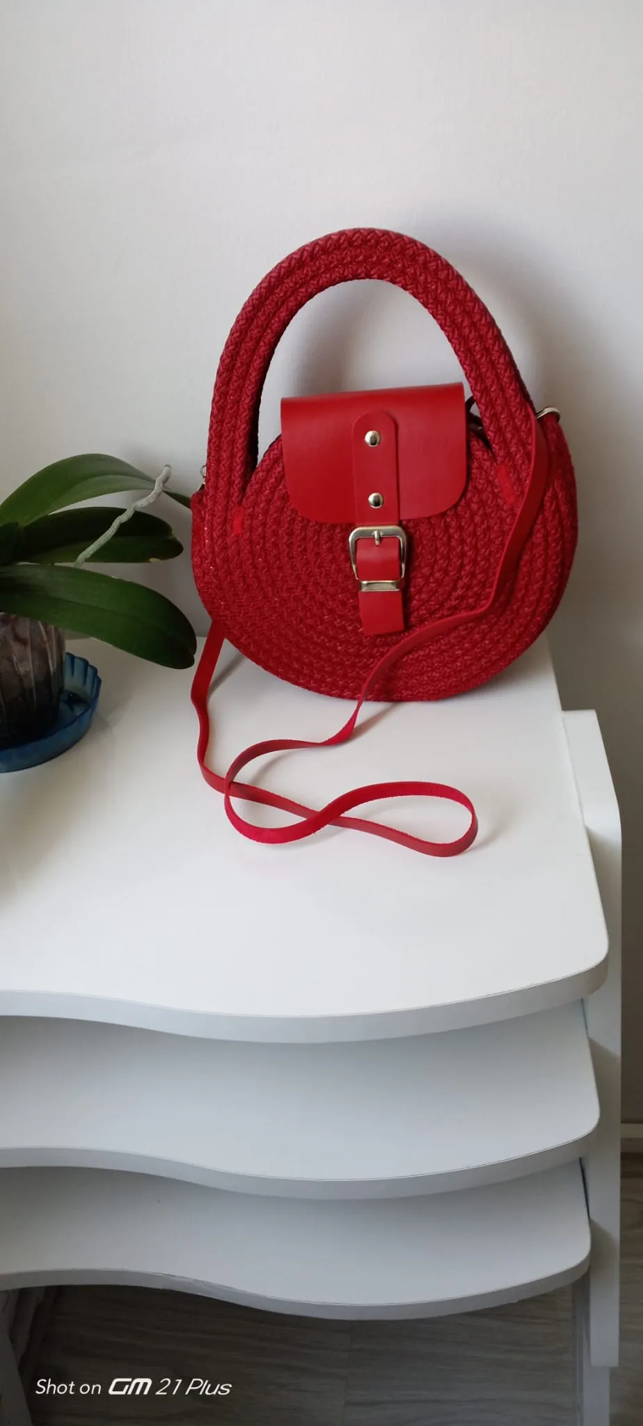 Handmade Round Knit Shoulder Bag – Leather Buckle, Handle and Strap Design