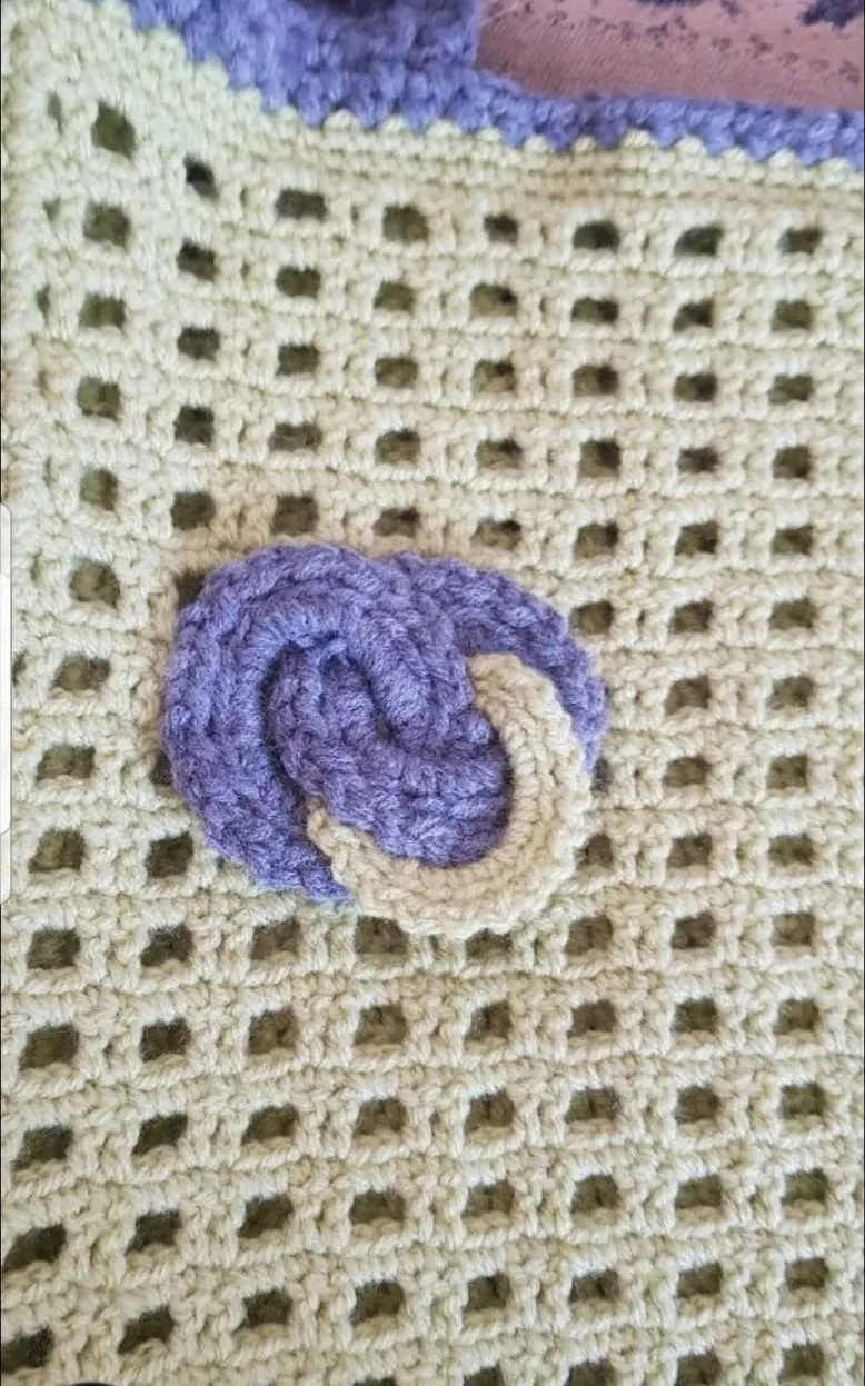 Two-Colored Net Model Hand Knitted Bag