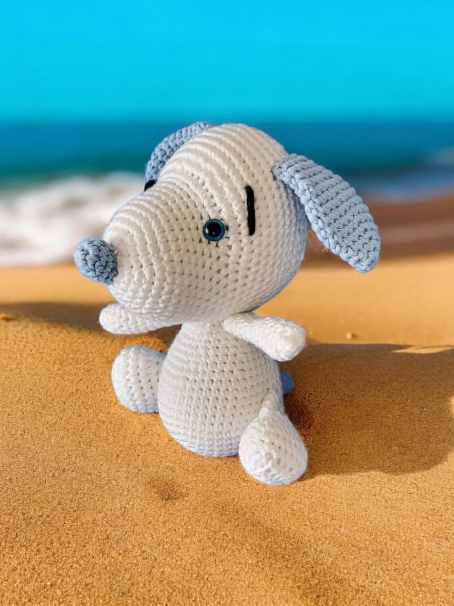 Snoopy mavi kulaklı köpek 