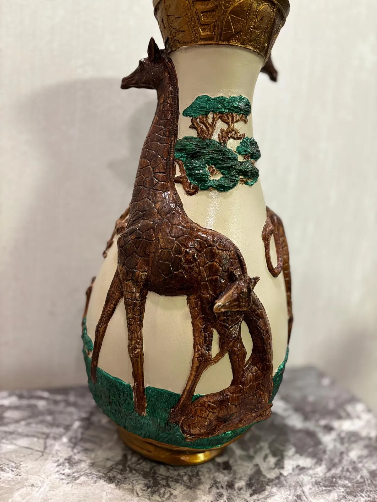 Handmade Giraffe Ceramic Vase – 3D Animal Figure Decor