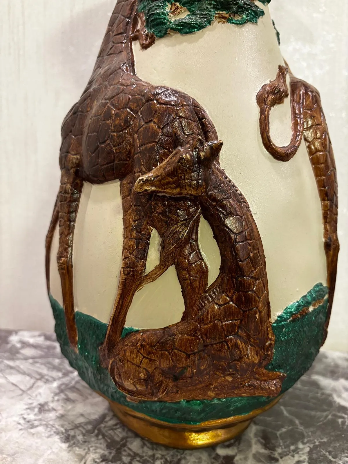 Handmade Giraffe Ceramic Vase – 3D Animal Figure Decor