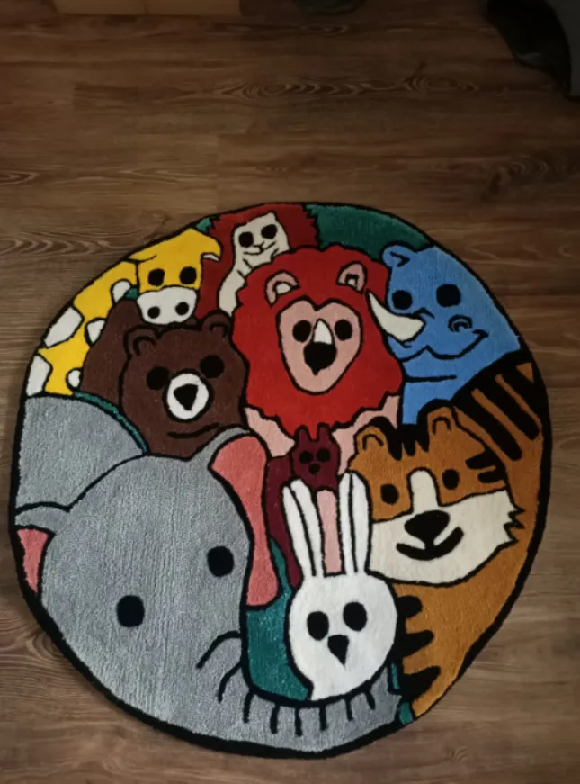 Handmade Cut Tufting Carpet with Animal Figures – Colorful, 105×105 cm, Round Model