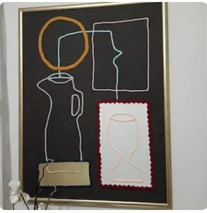 Füme Zeminli Modern Figüratif Tablo – El Yapımı Çizgisel Dekoratif Sanat Panosu