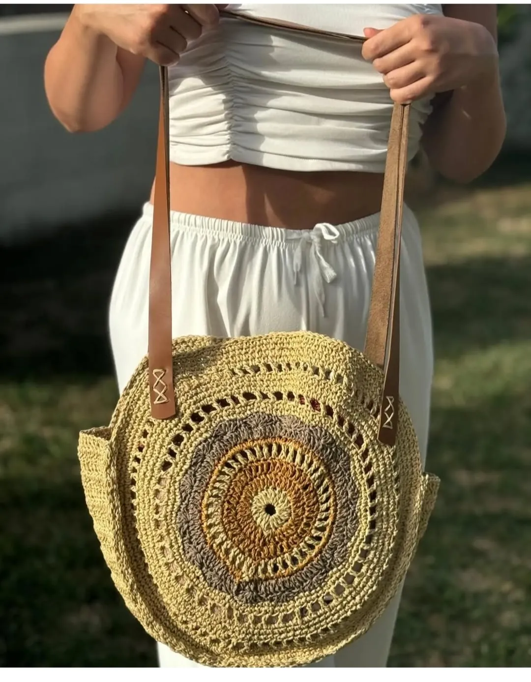 Deri Saplı Etnik Motifli El Örgüsü Çanta