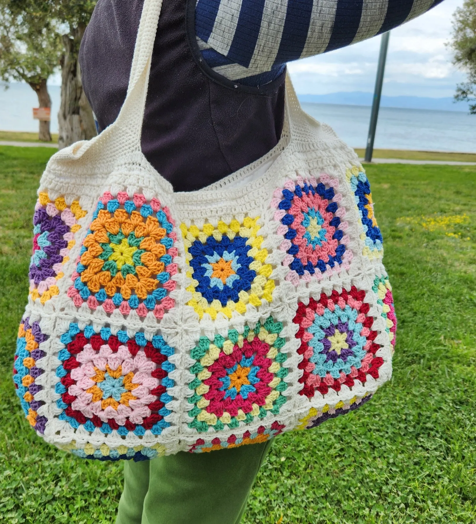 Ekru Çanta, Tığ İşi Yazlık Omuz Çantası, Rengarenk Kare Motifli Çanta