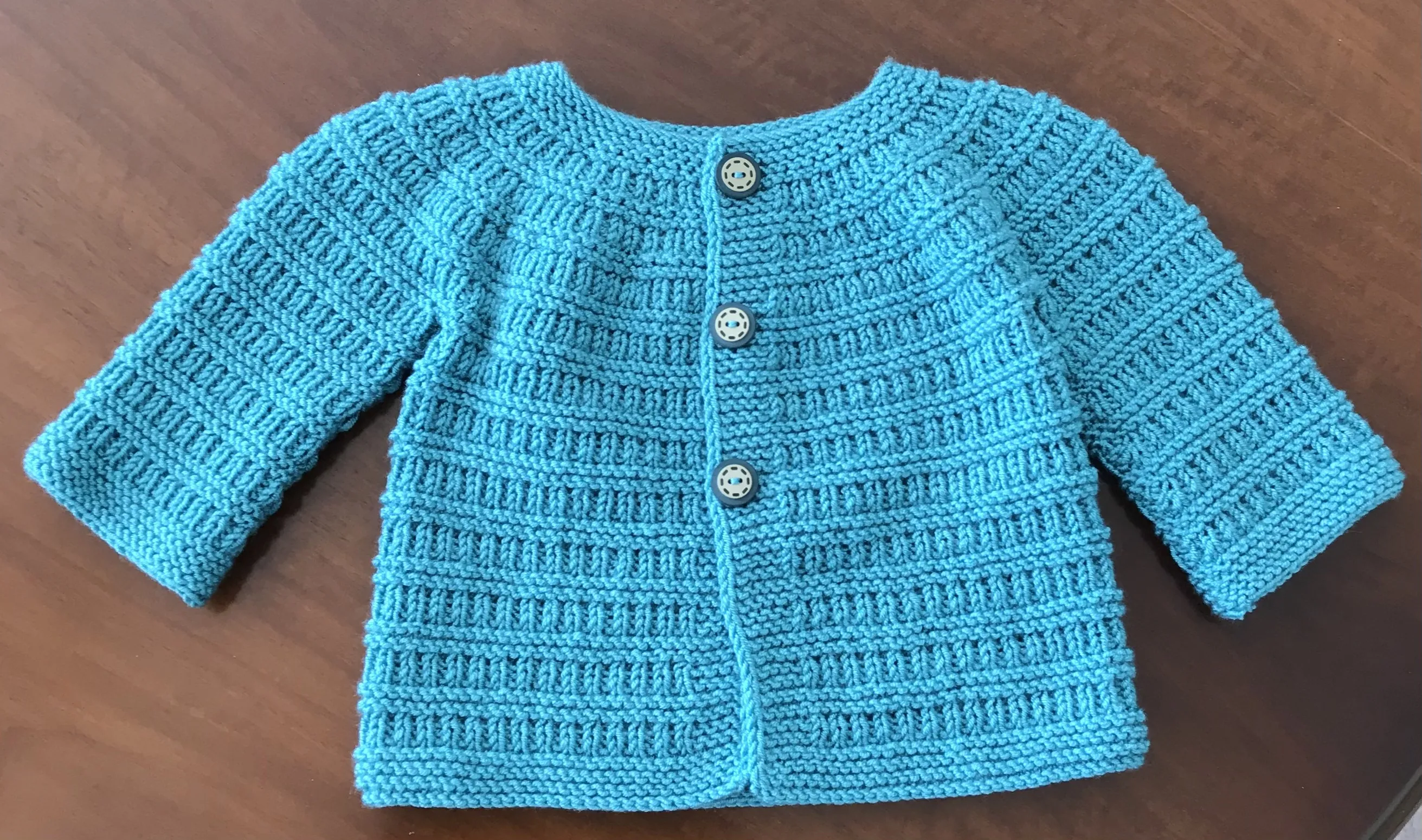 Mavi Örgü Bebek Hırkası