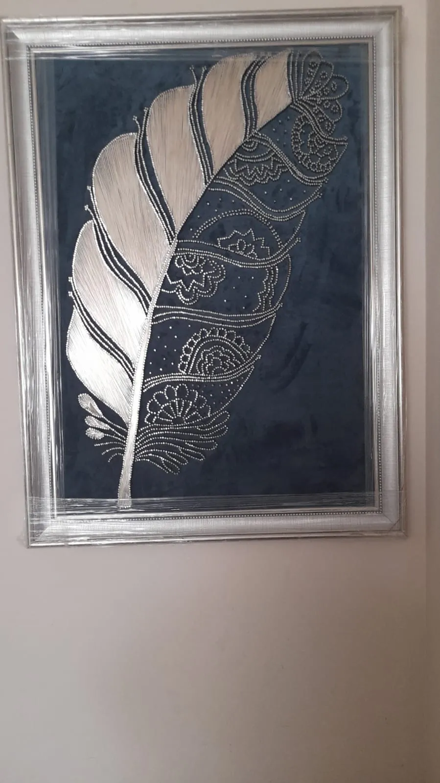 Lacivert Kadife Üzerine Gümüş Tel İşlemeli Desenli Filografi Tablo