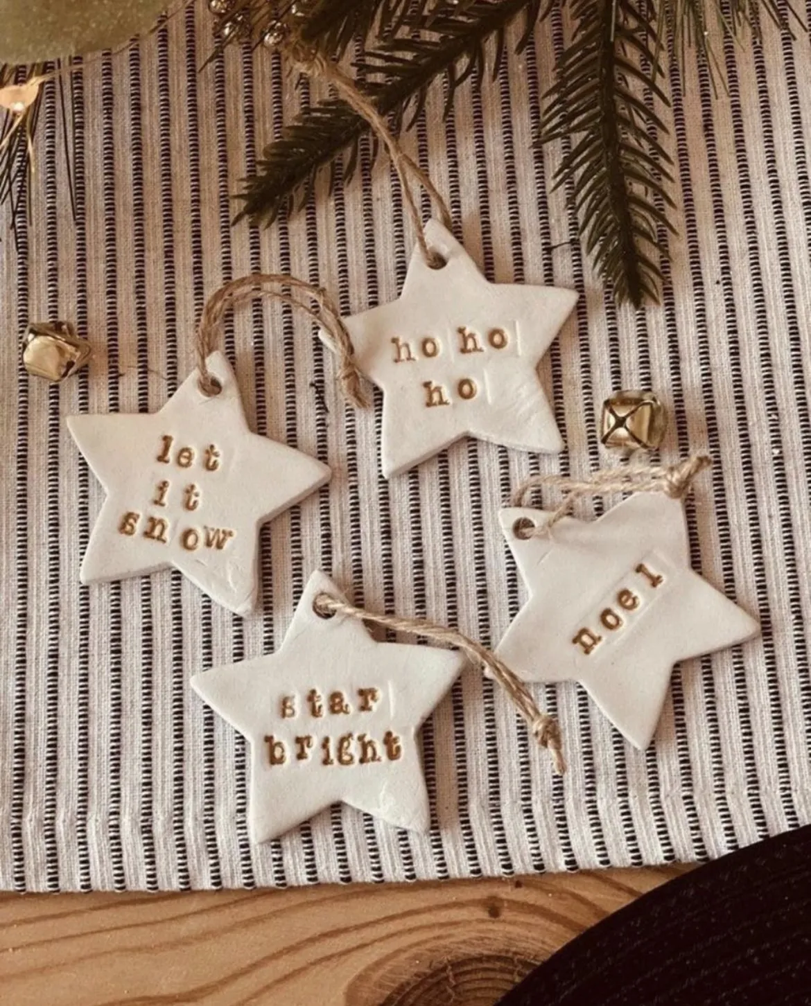 El Yapımı Yılbaşı Süsleri – Seramik Yıldız Noel Dekorları