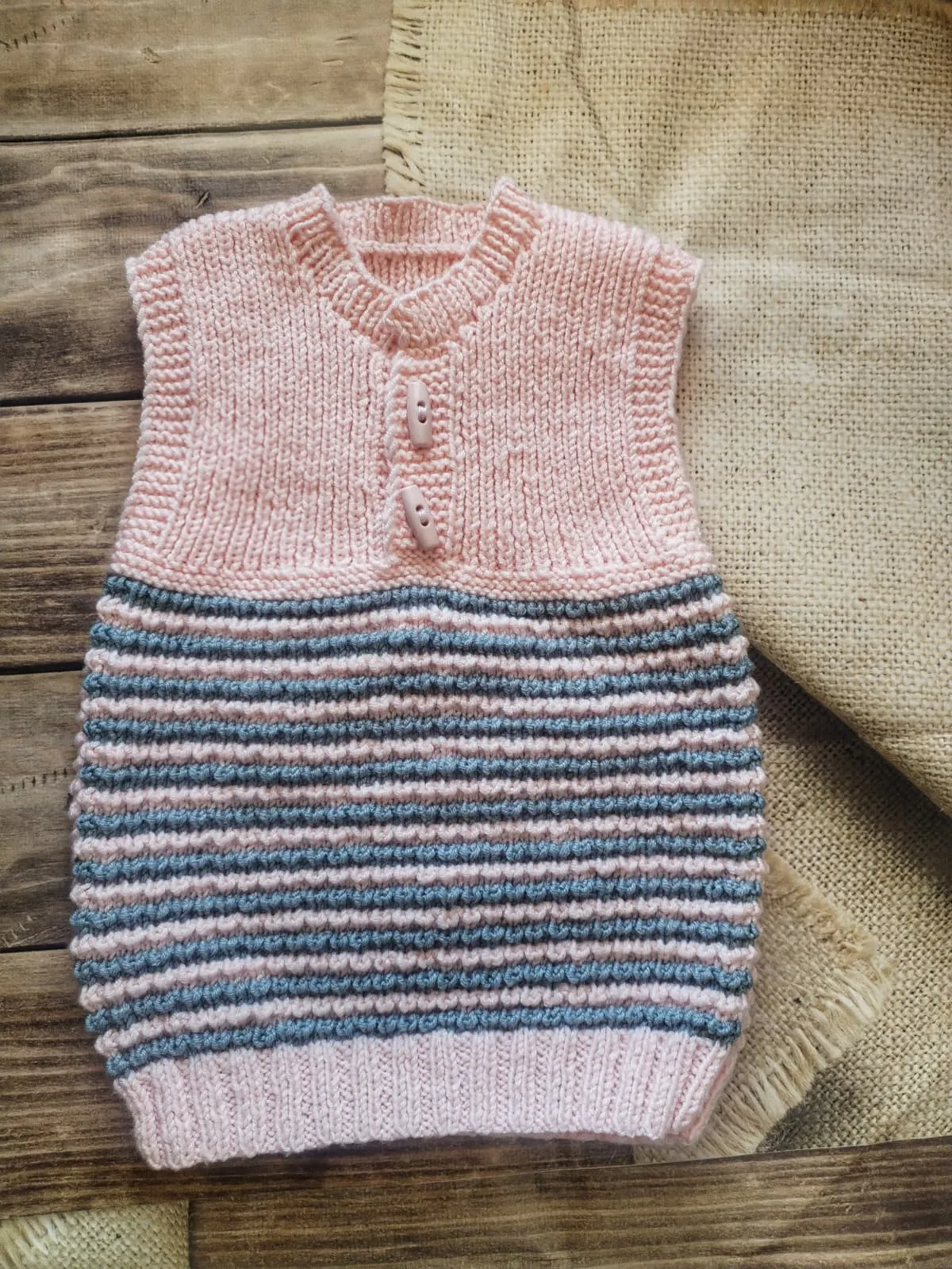 El Örgüsü Bebek Süveteri