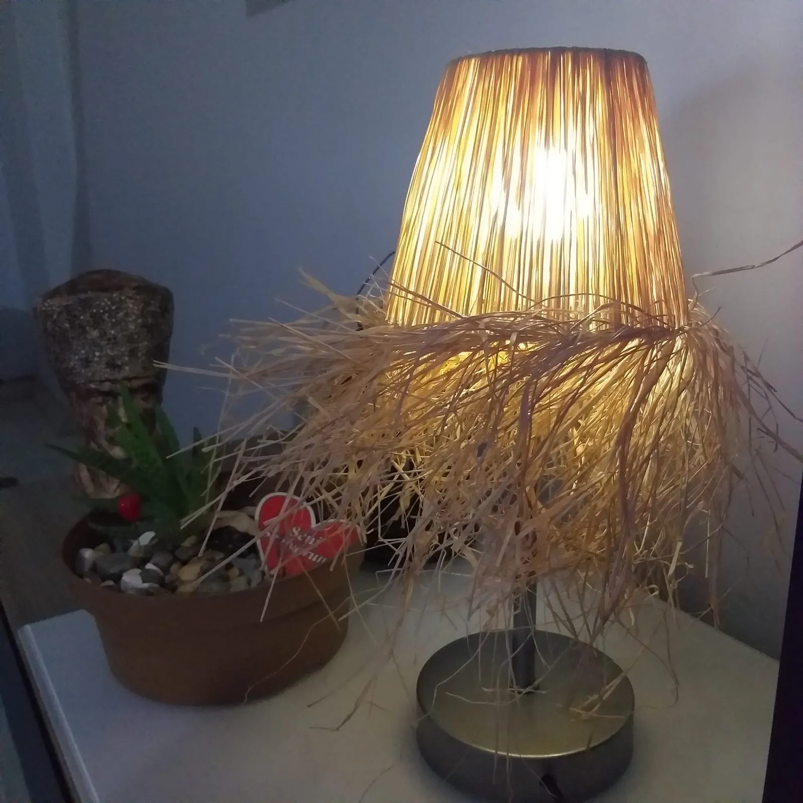 Mini Saçaklı Masa Lambası