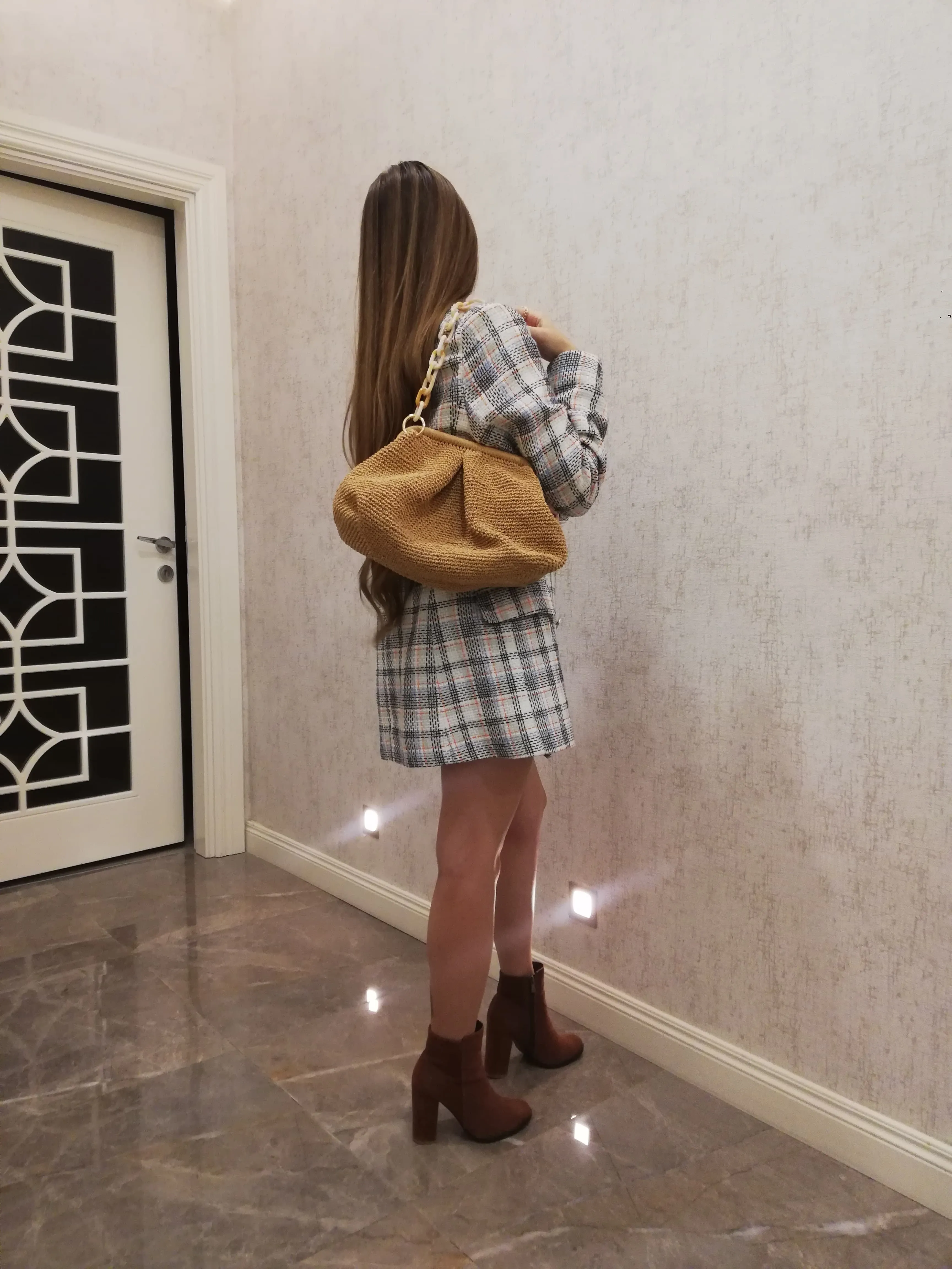 El Örgüsü Kağıt İp Clutch & Portföy Çanta – Şıklık ve Doğallığın Buluşması